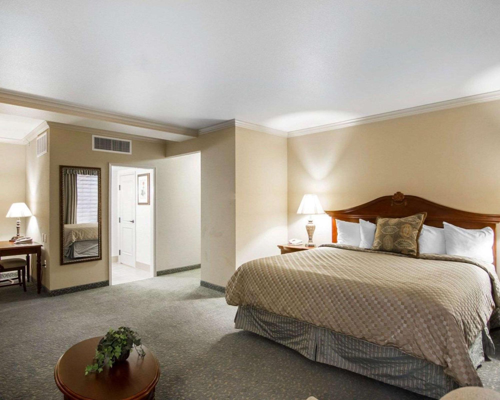 Liberty Hotel, Ascend Hotel Collection Cleburne Dış mekan fotoğraf