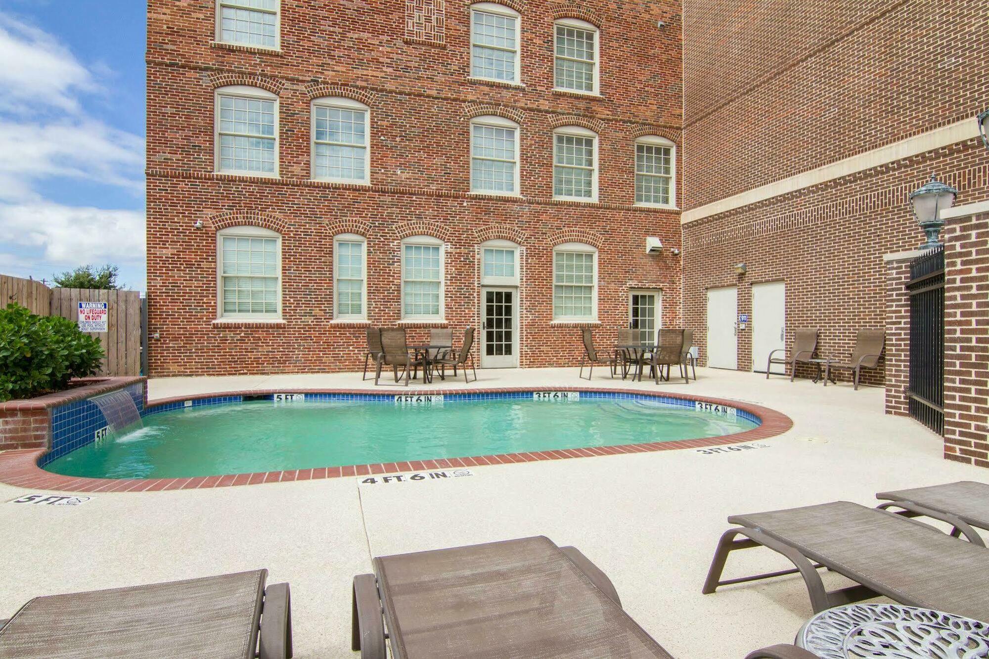 Liberty Hotel, Ascend Hotel Collection Cleburne Dış mekan fotoğraf